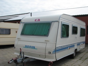 main_pohled-na-predni-cast-karavanu-2842.jpg