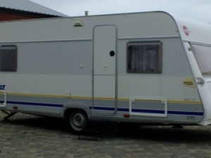 main_karavan-z-boku-12032.jpg
