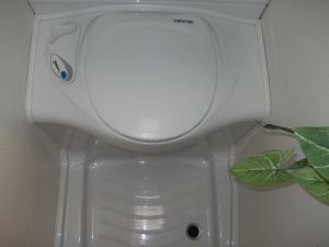 main_kazetova-toaleta-s-elektrickym-splachovanim-7168.jpg