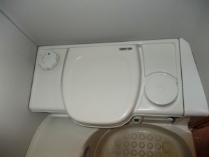 main_kazetova-toaleta-s-elektrickym-splachovanim-10754.jpg