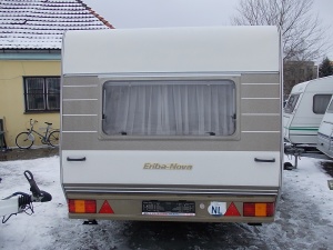 main_karavan-ze-zadni-casti-6616.jpg