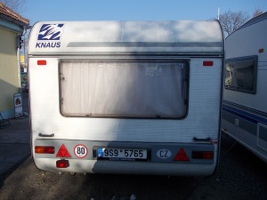 main_karavan-ze-zadni-casti-6483.jpg
