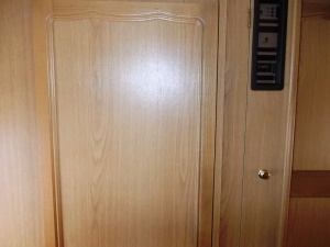 main_dvere-do-koupelny-v-zadni-casti-10600.jpg